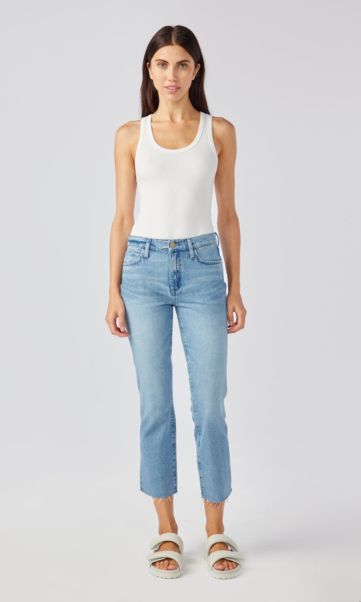 Ms. Middler Mid Rise Crop Loose Skinny