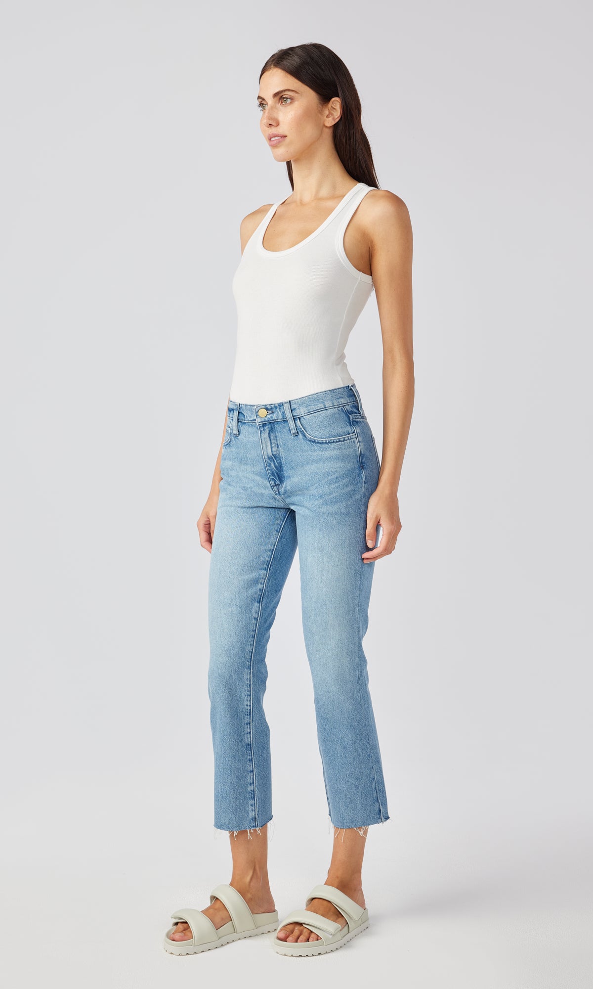 Ms. Middler Mid Rise Crop Loose Skinny