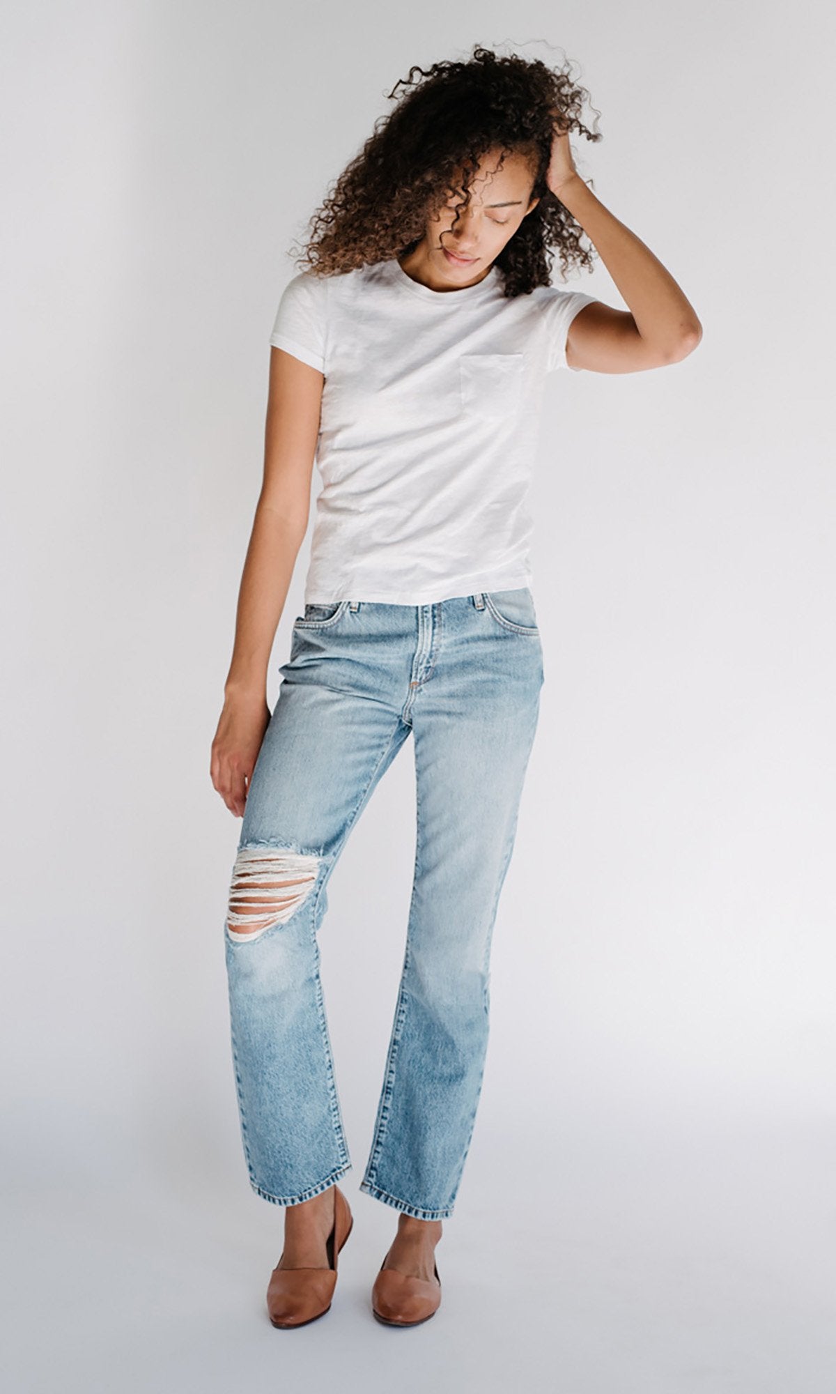 Mid Rise Straight Leg