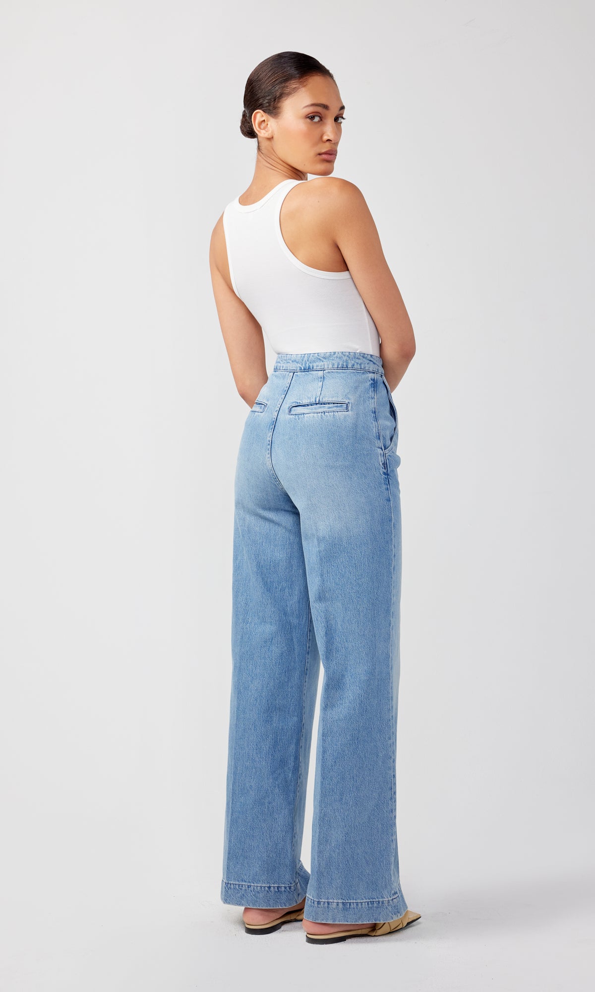 Ms. Hayworth V-High Rise Pleated