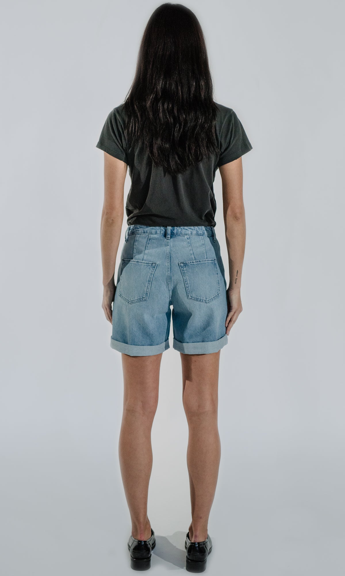 Mirada Mid Rise Rolled Short