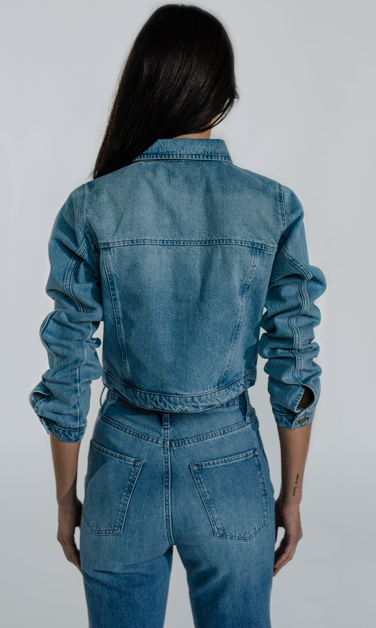 Ms. Onassis Boxy Crop Jacket