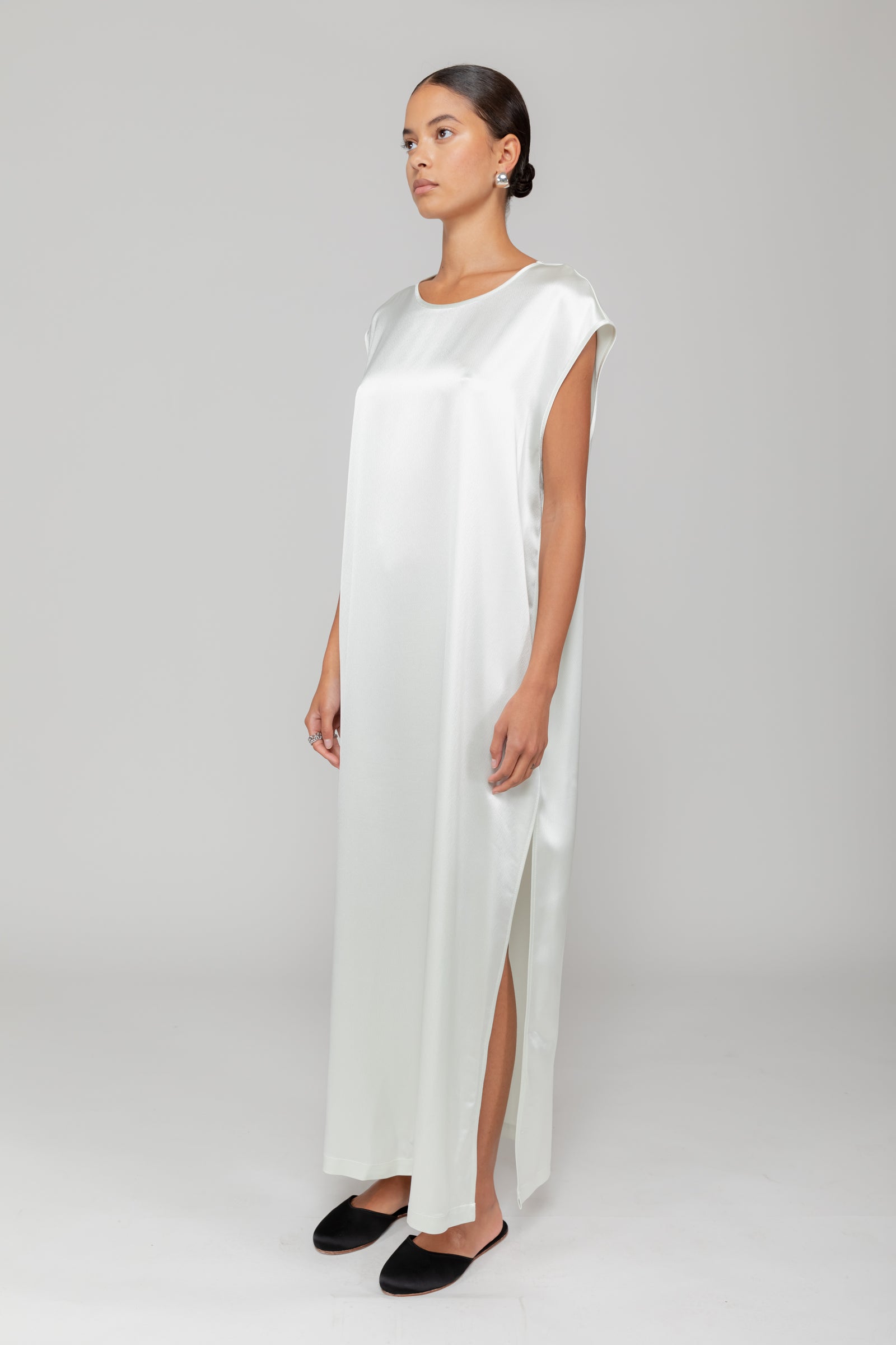 Barb Sleeveless Dress