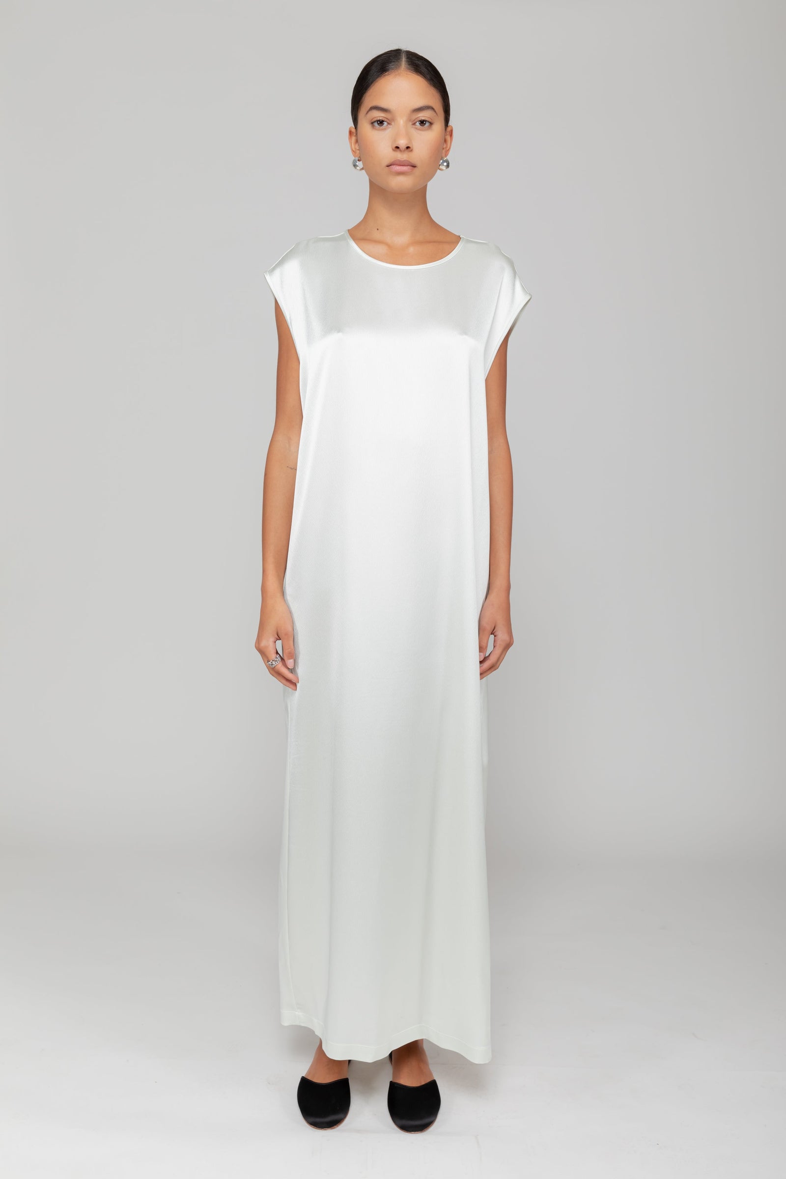 Barb Sleeveless Dress